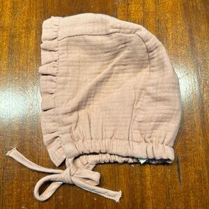 COPY - Quincy Mae woven ruffle bonnet 3-6 months
